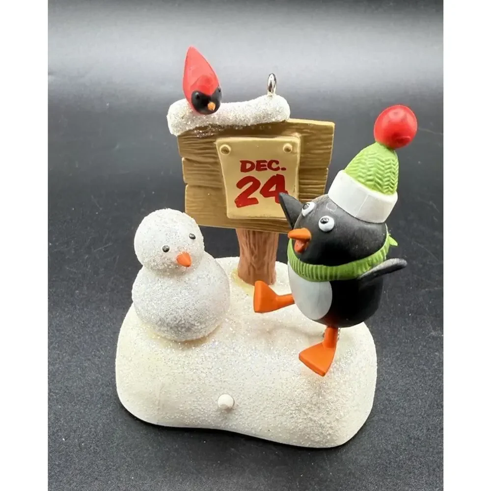 Christmas Chilly Fishy Fun Hallmark Ornament QXG7127 No Box Works! Lo16